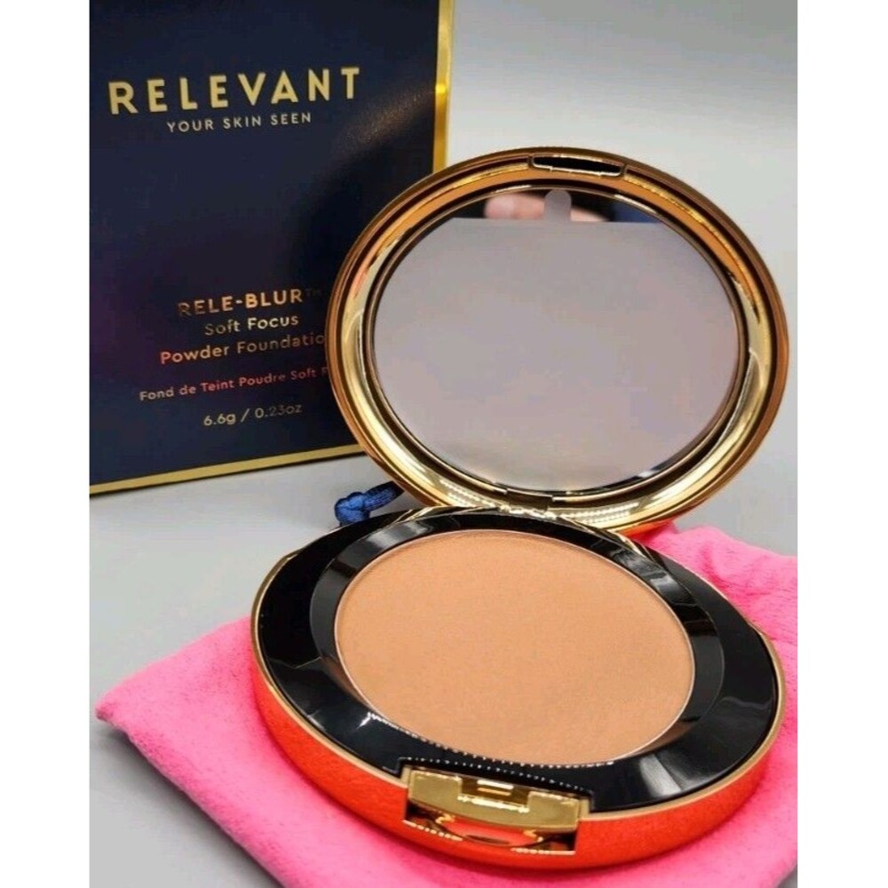Relevant Empower 5 Rele-Blur Soft Focus Powder Foundation Compact
